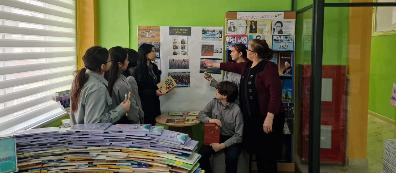 Мектеп кітапханасында Ауған  ардагерлеріне арналған бұрыш ұйымдастырылды