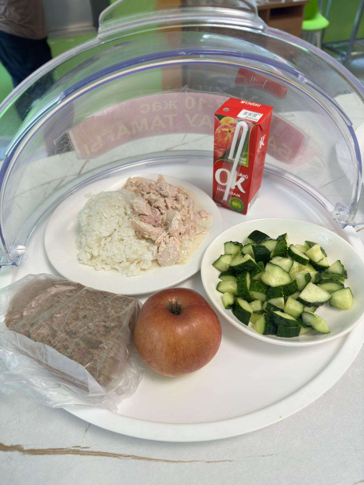 26.05.2025 Мектеп жанындағы лагерь. Тамақтандыру. Пришкольный лагерь