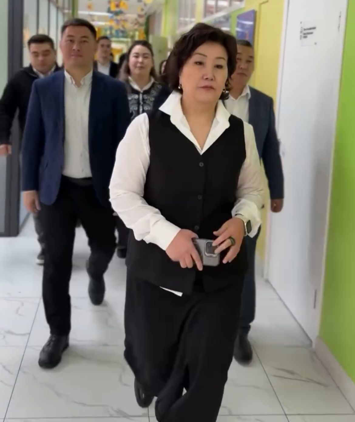 Абай Құнанбайұлының 180 жылдығына арналған аудандық пікірсайыс турнирі – біздің мектепте!