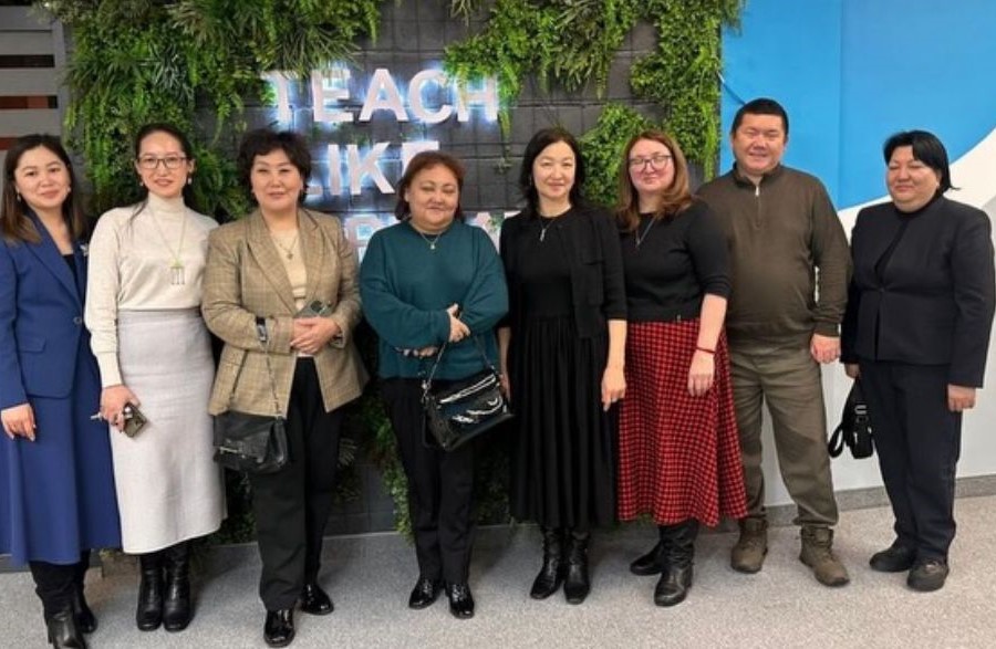 SDU University Әлеуметтік педагогика бағдарламасының 2025–2026 оқу жылына арналған кеңесі